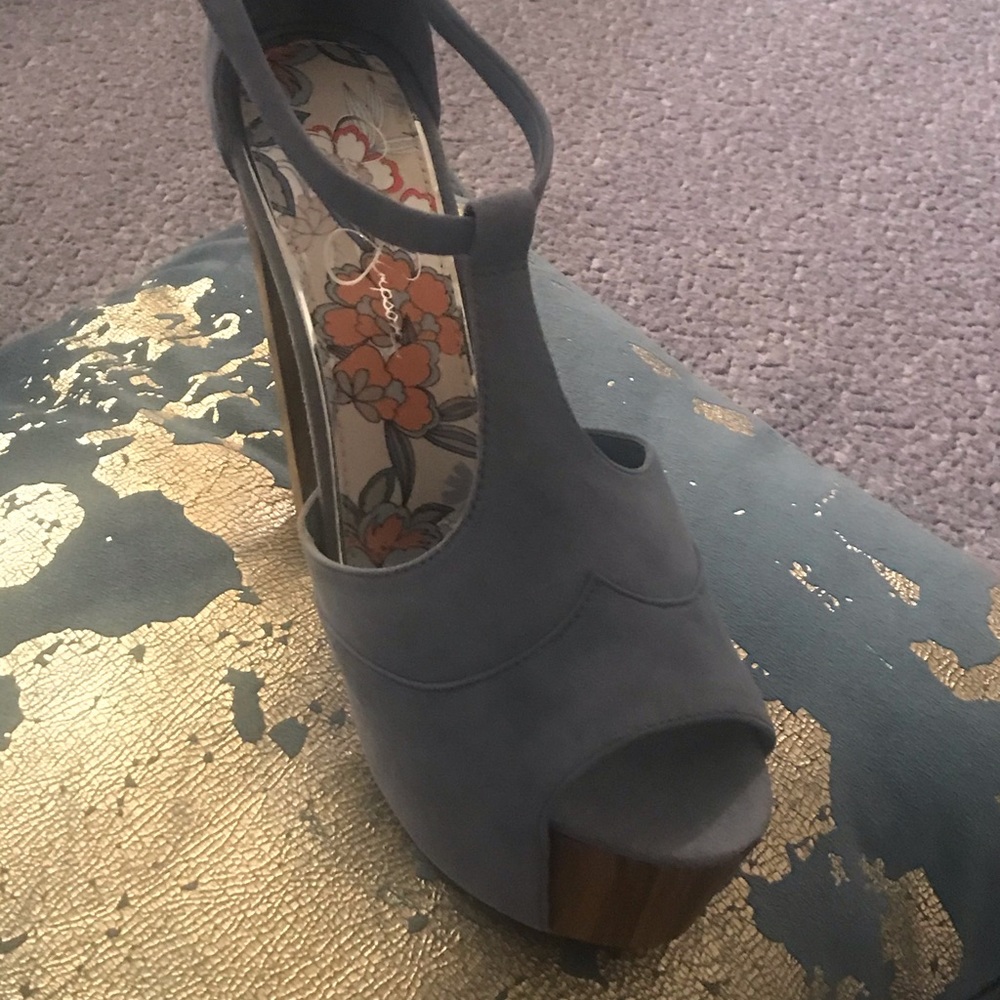 JS PLATFORM SHOES - Picture 3 of 5